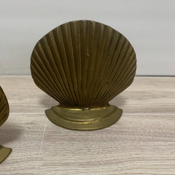 Vintage Brass Clam Shells Bookends Set MCM Nautical Decor - Picture 3 of 10